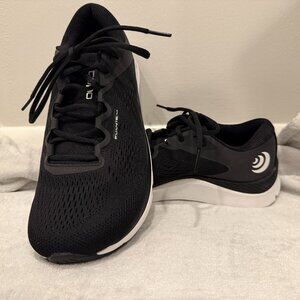 Topo Women's Fli-Lyte 4 Black White VGUC 9.5